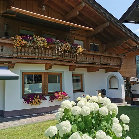 Stock Apartment Kirchdorf in Tirol
